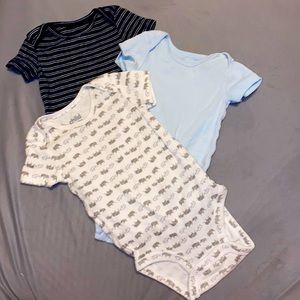 Pack of 3 onesies